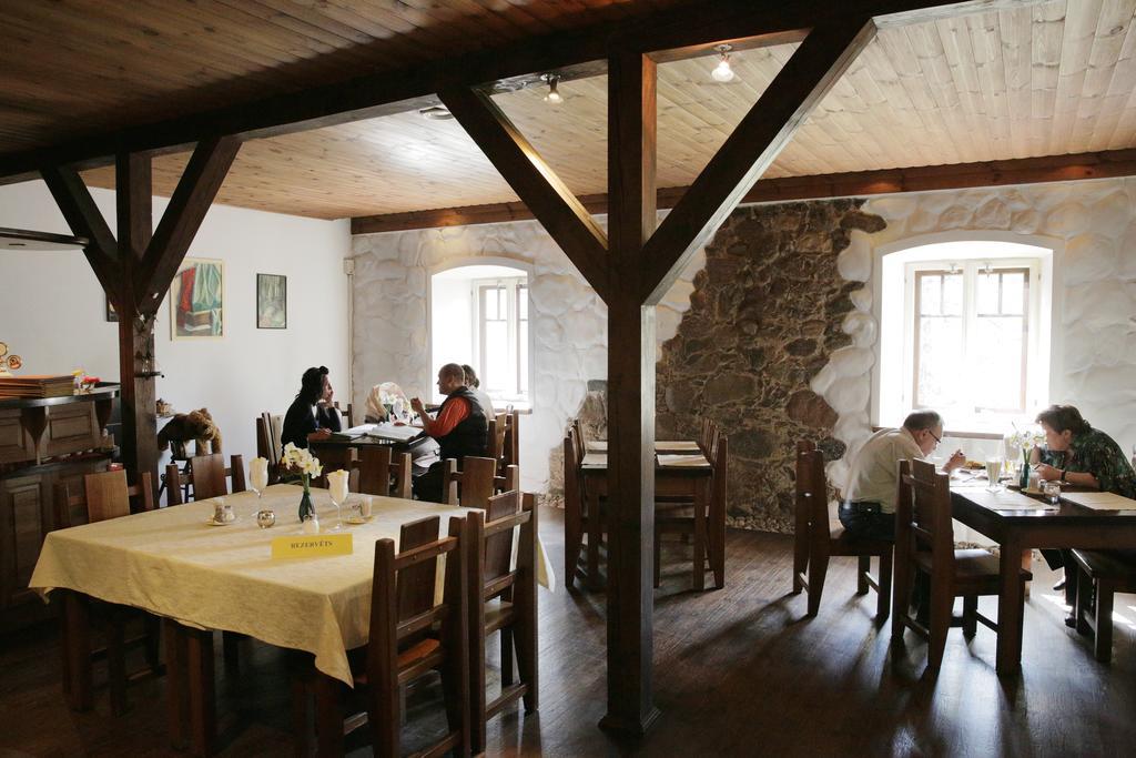 Park Hotel Bruzis Smiltene Zewnętrze zdjęcie