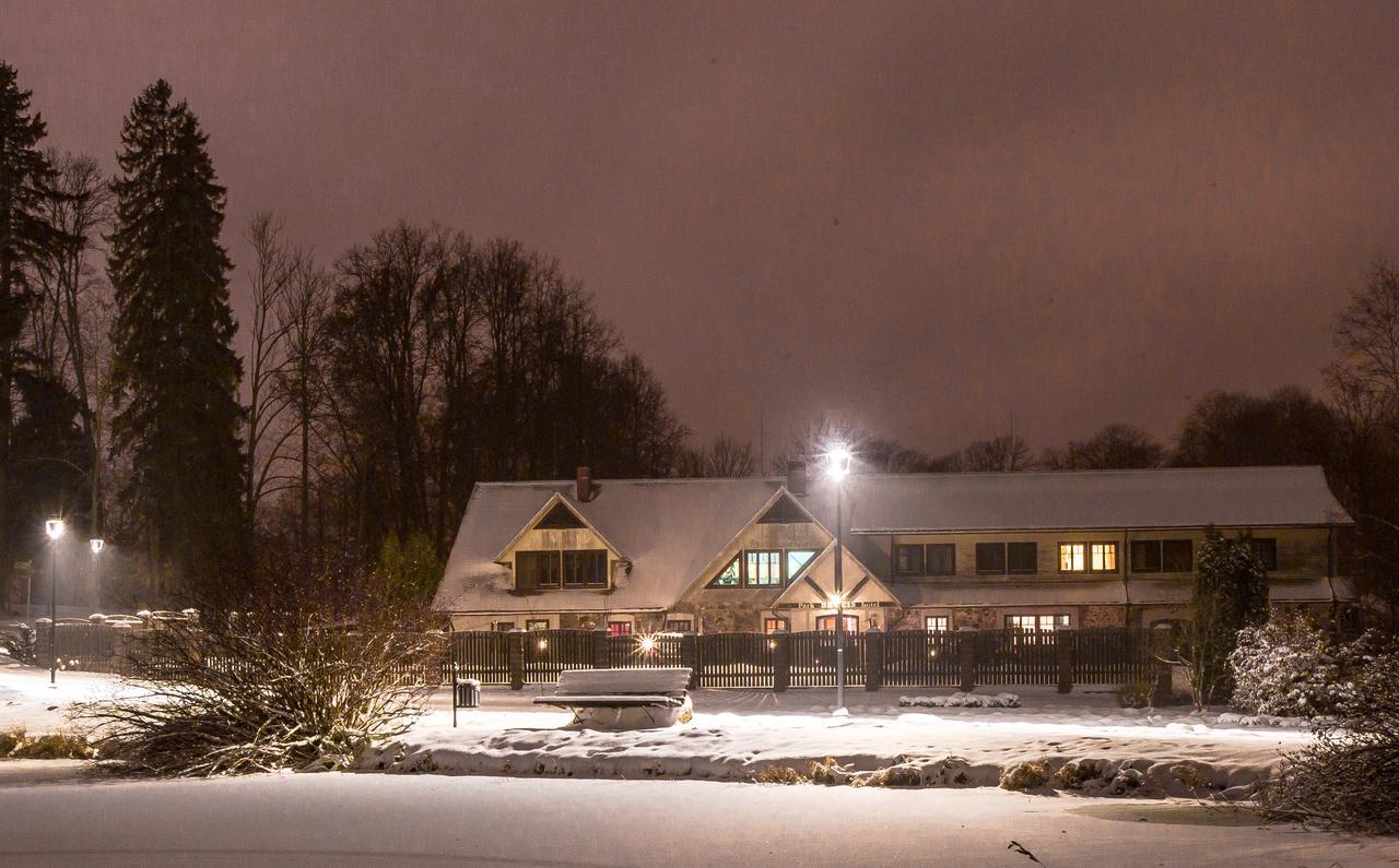 Park Hotel Bruzis Smiltene Zewnętrze zdjęcie